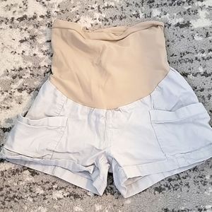 A Pea in the Pod Maternity khaki shorts Sz M